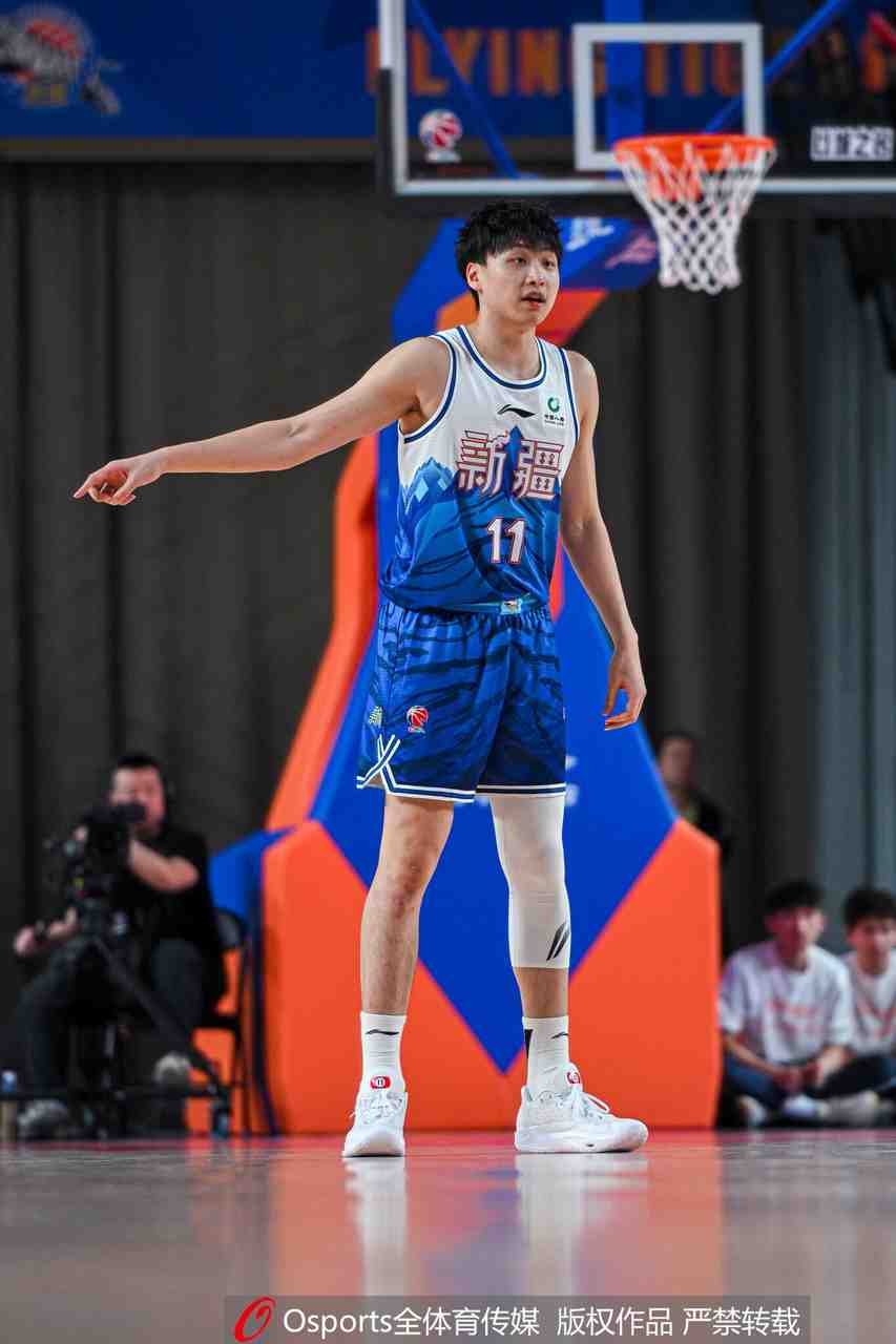 状态火热！齐麟打满首节5中5超高效拿下13分2板1助1断